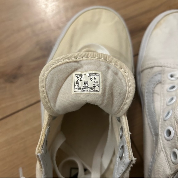 old skool vans - size US 6.5 womens - Picture 2 of 4